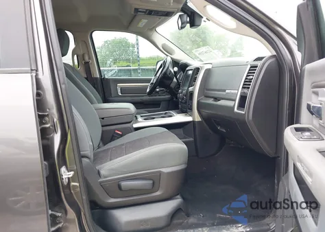 2017 Ram 2500 Lone Star 4X4 6'4 Box из США, поврежденный, VIN 3C6UR5DL8HG569864